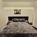 Dhb Stays Stylish 1Br In Central Cairo 63B